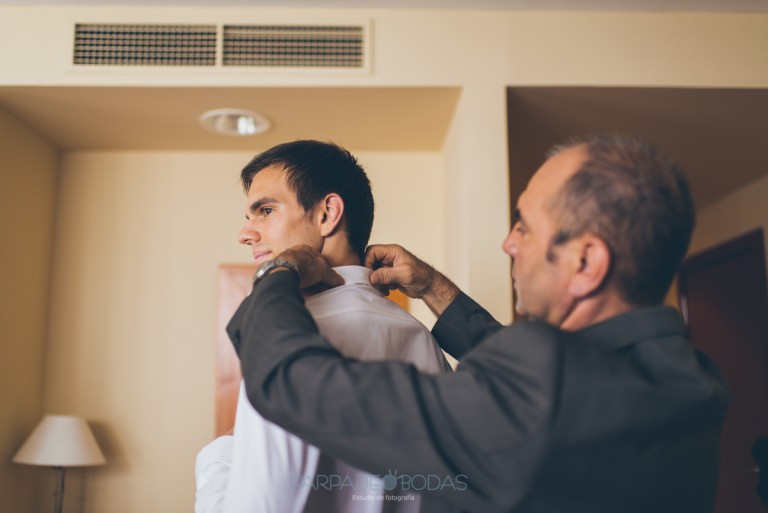 Preparativos novios en Miraflores de la Sieraa