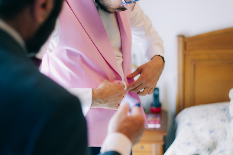 momentos de preparativos de novios